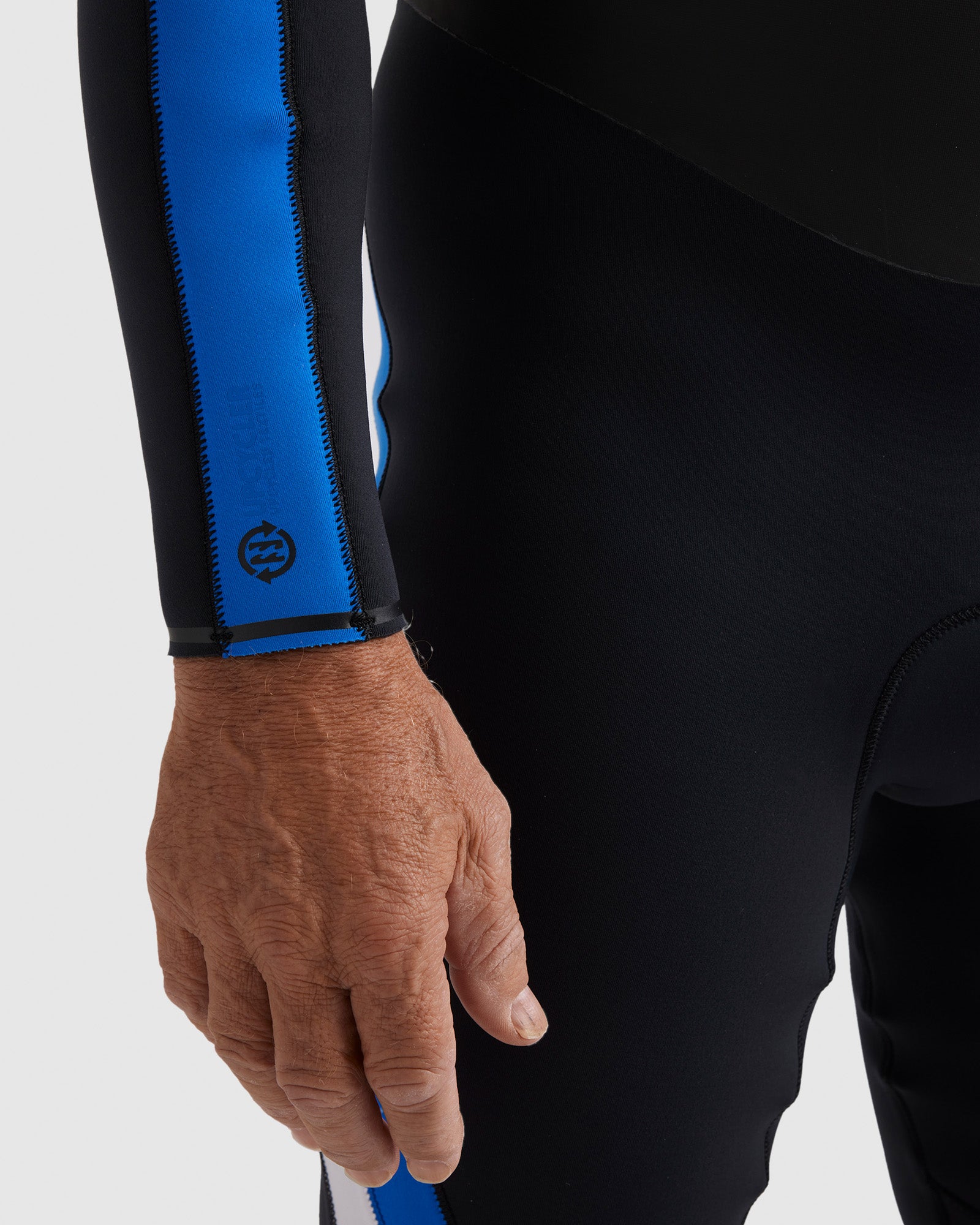 Mens 3/2mm Oscillator Chest Zip Steamer Wetsuit