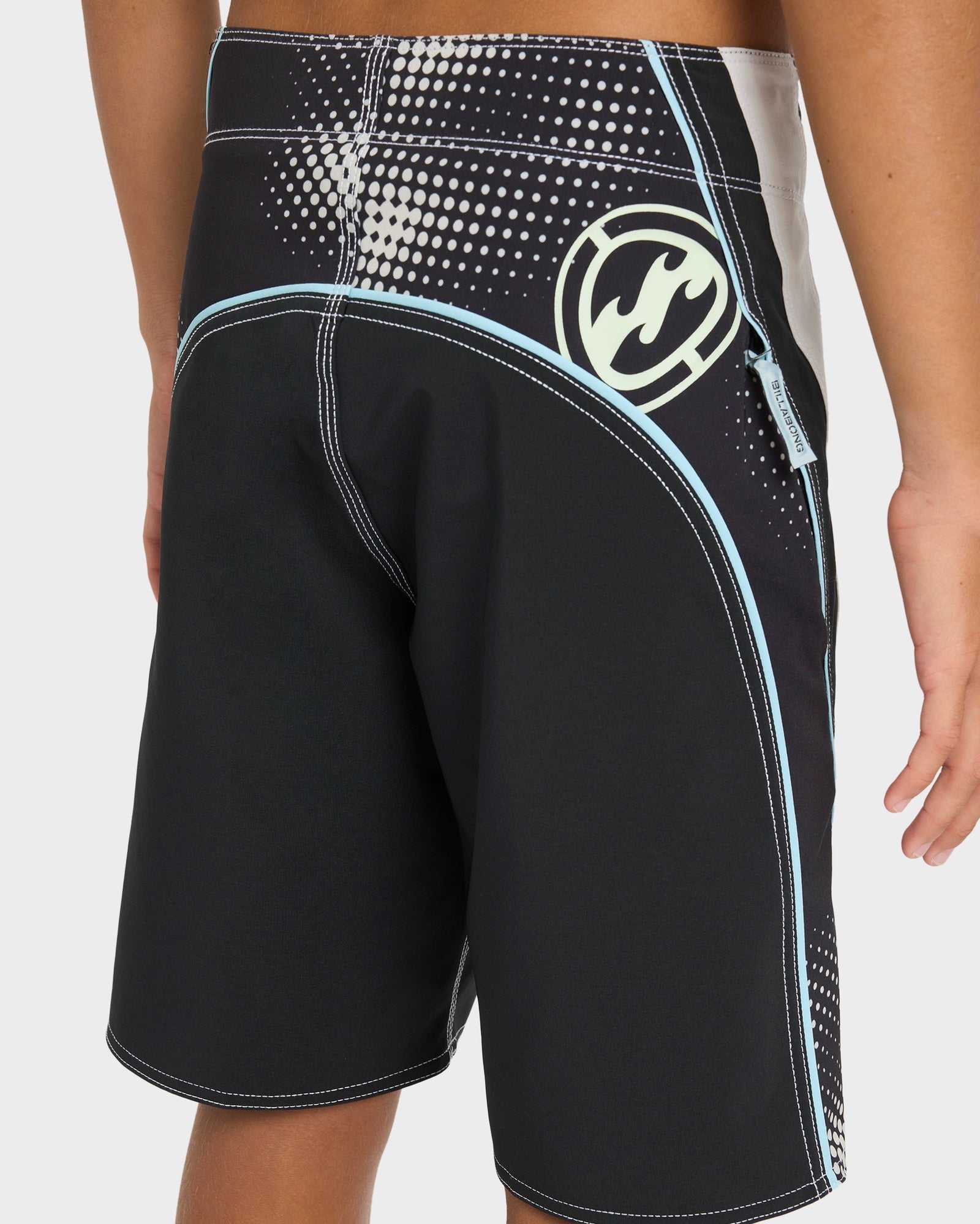 Boys 8-16 Fluid 2K Pro 18" Boardshorts