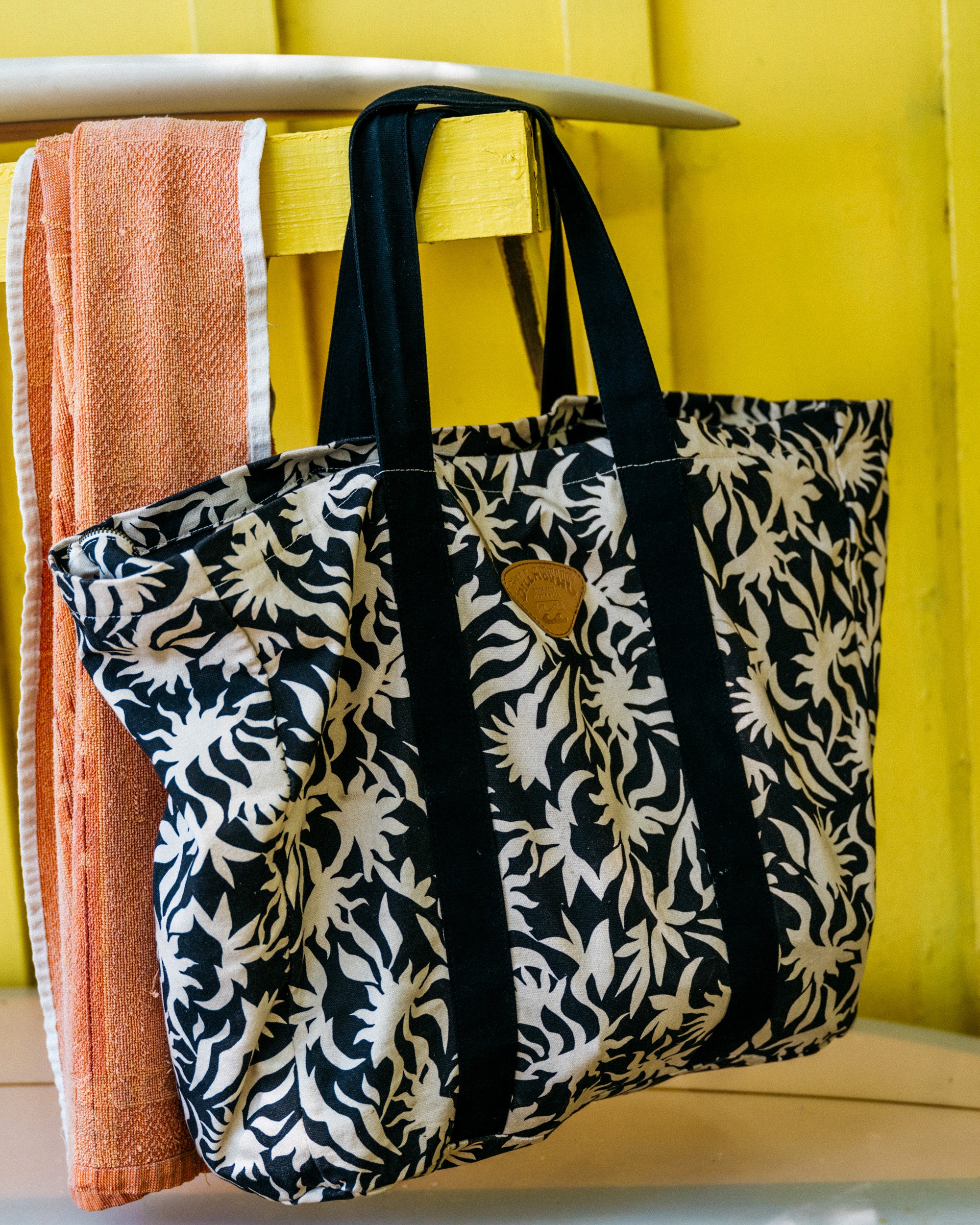 Womens Poppins Playa Tote Bag