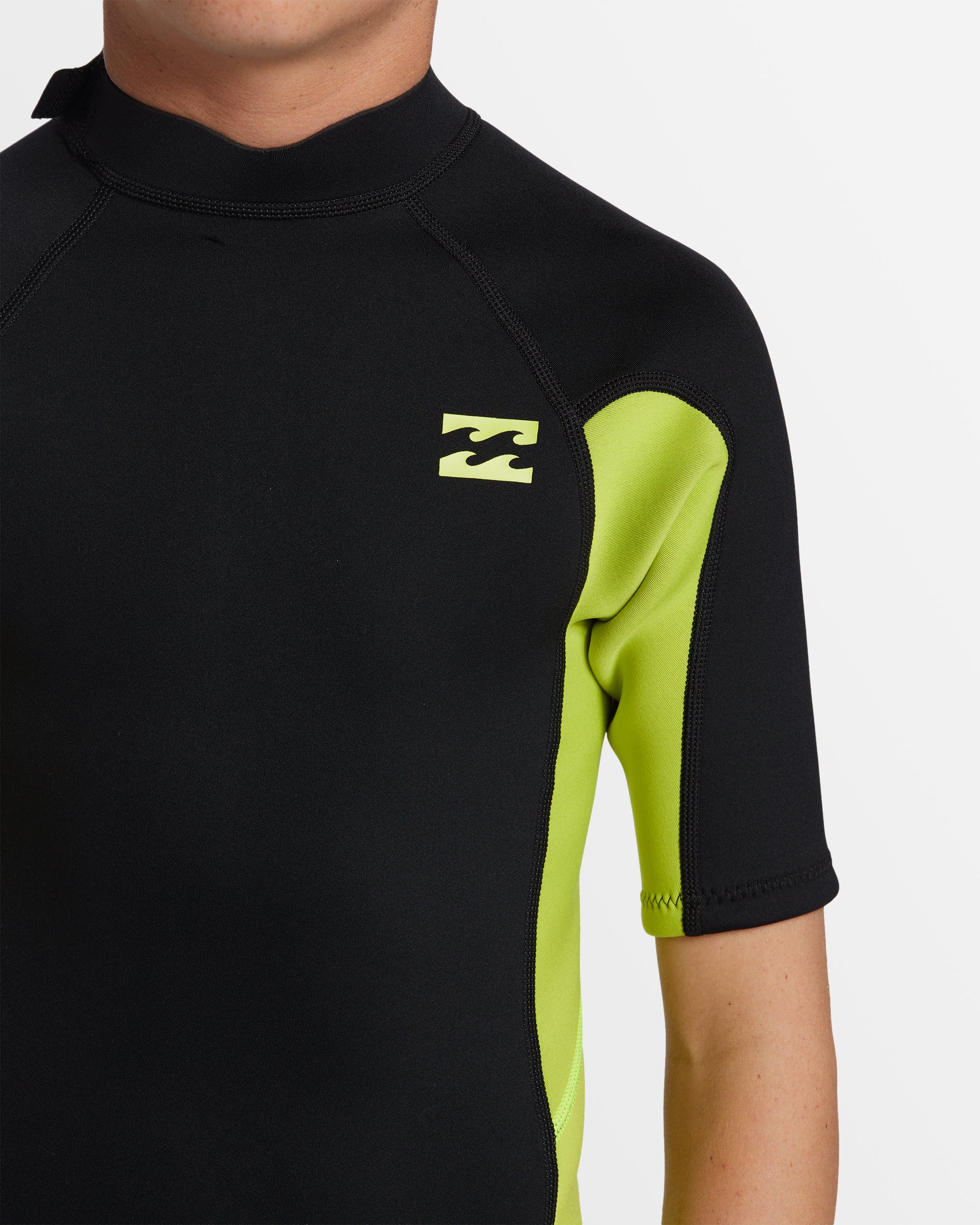 Boys 6-16 2/2 Foil Back Zip Springsuit