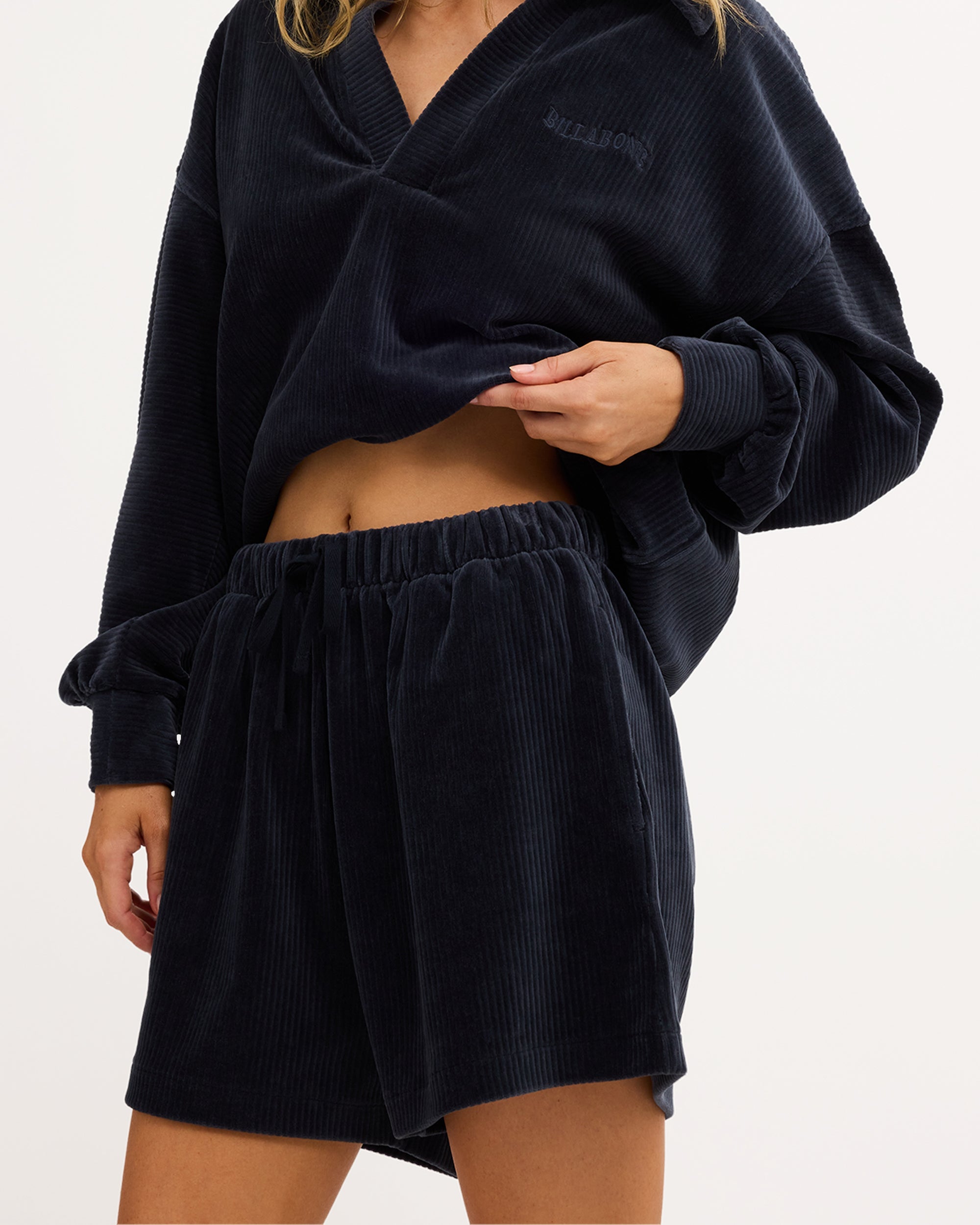 ubjns00182_billabong_trv_sd4
