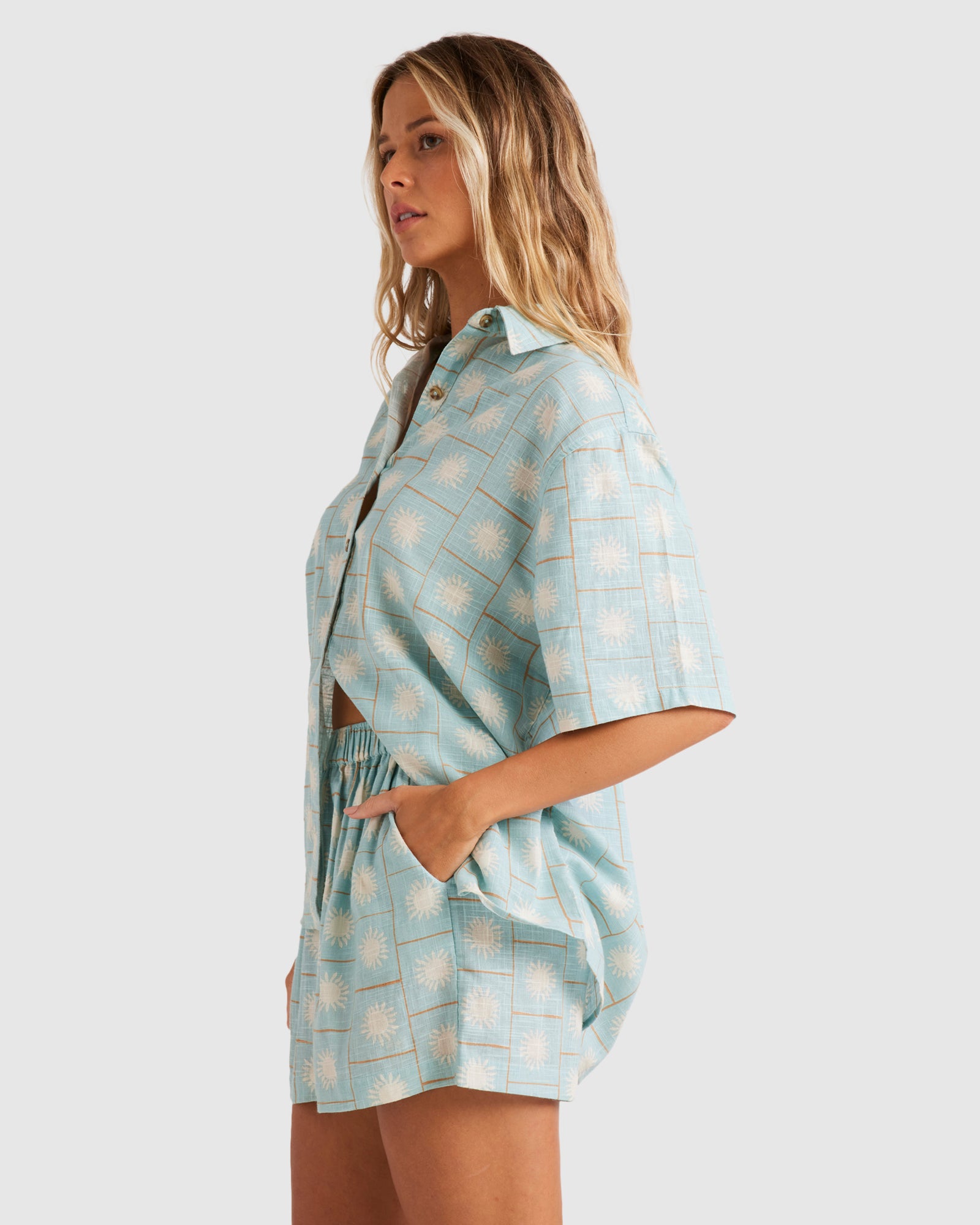 Womens Always Sunny Elastic Waist Shorts