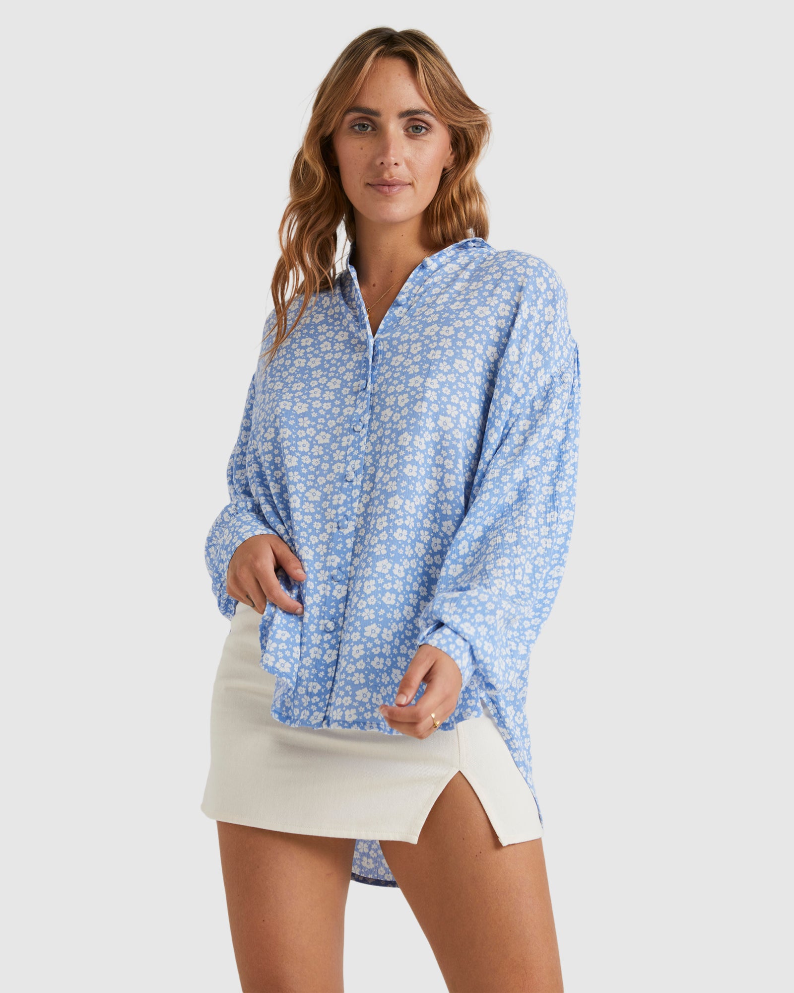 Womens Holiday La Mer Long Sleeve Shirt