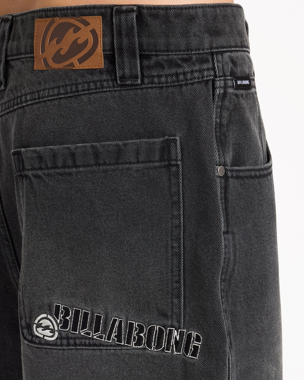 ubyds00106_billabong_blk_dtl1
