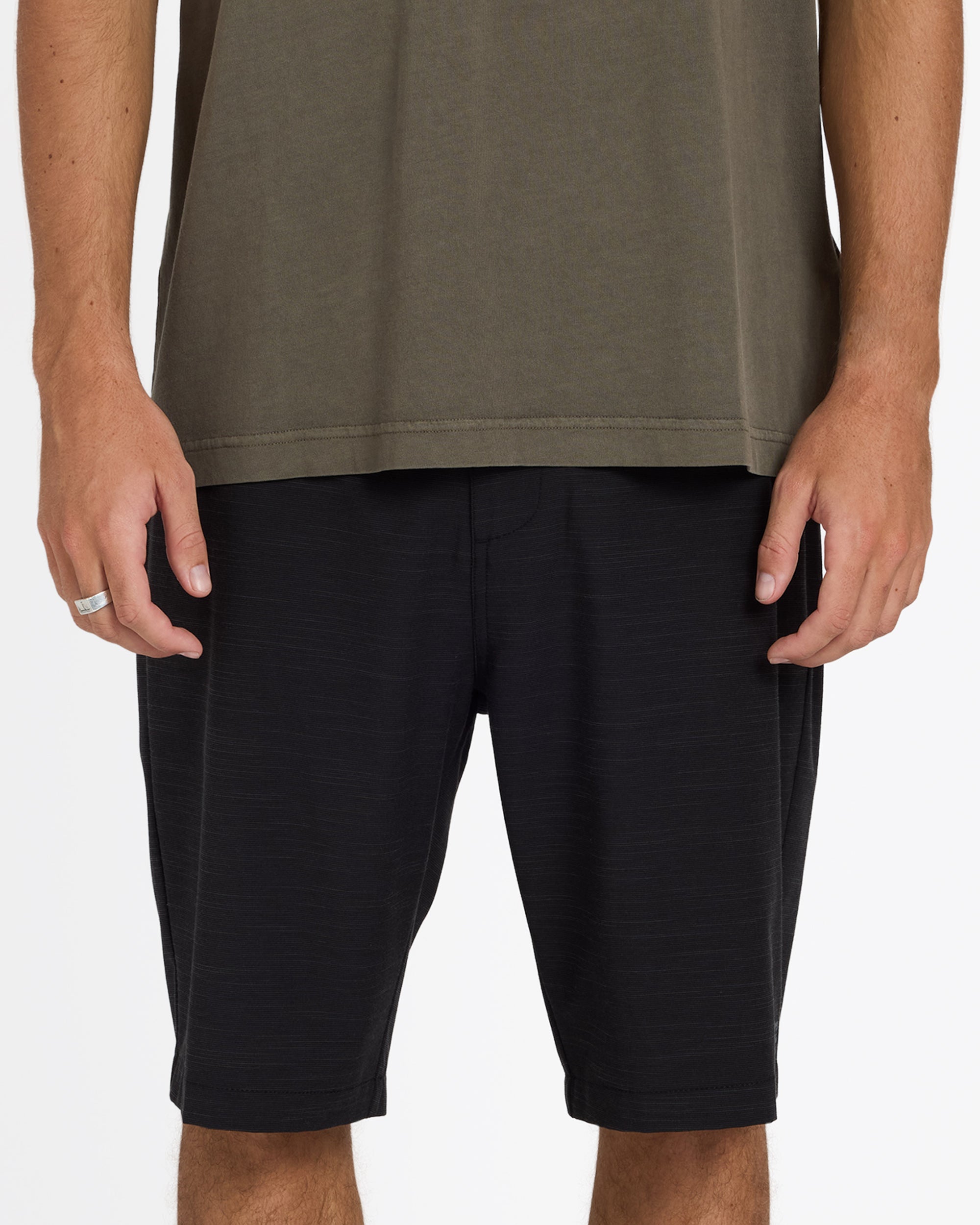 24a321500_billabong_blk_frt6