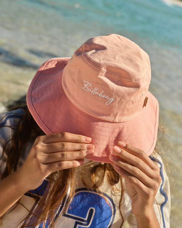 Girls 6-16 Shoreline Club Bucket Hat
