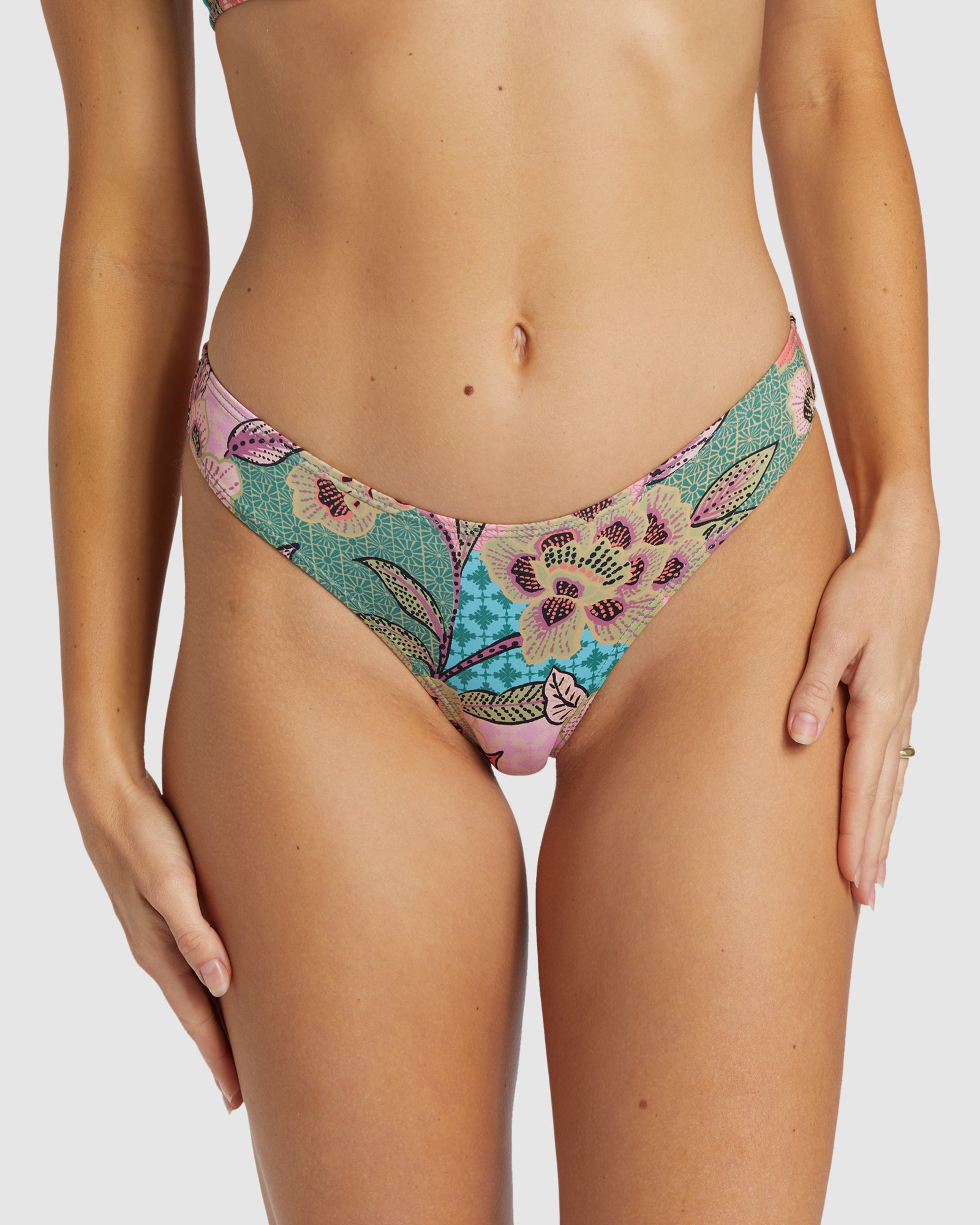 Womens Visions Of Paradise Bondi Bikini Bottom