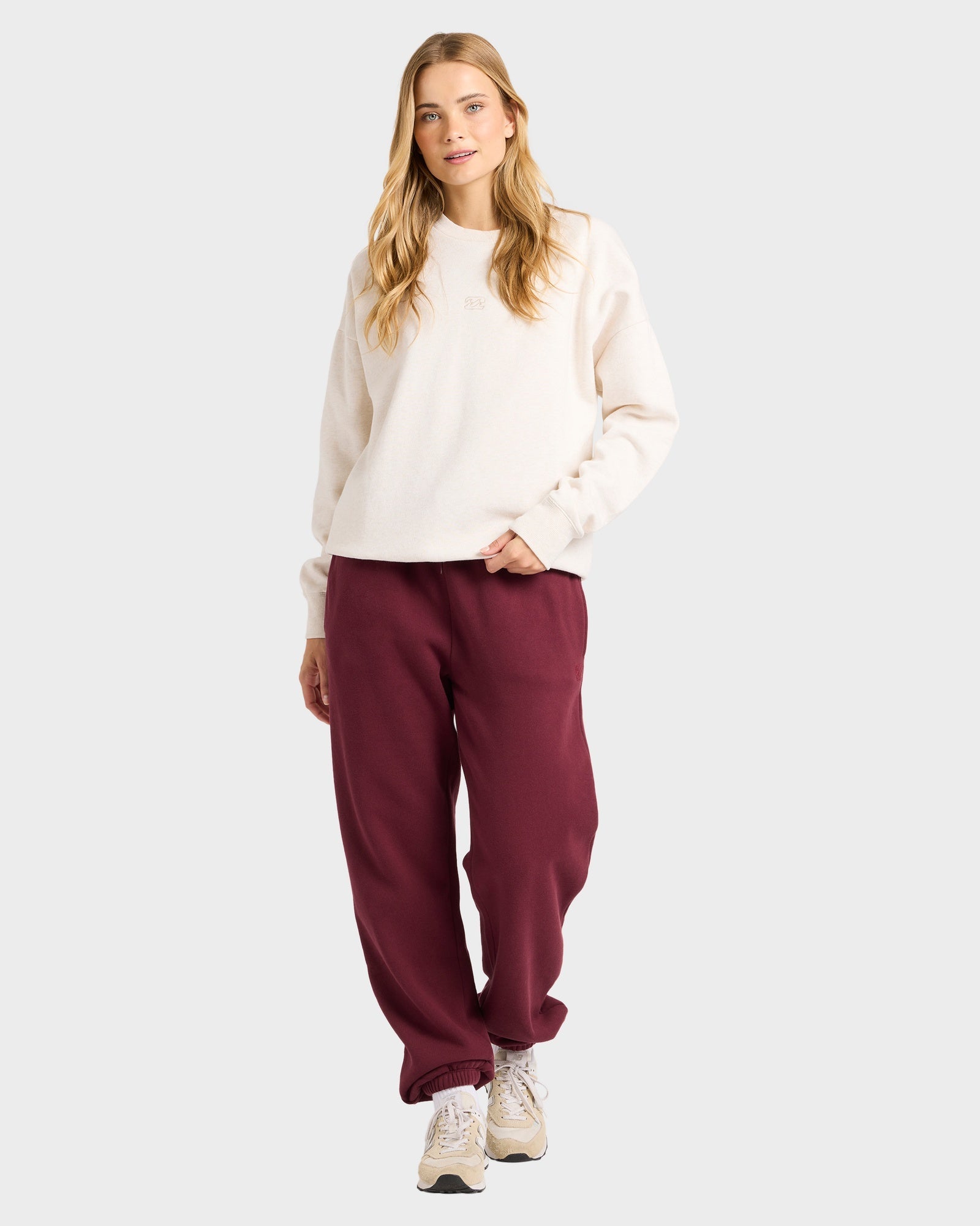Womens Wave Essentials Trackpants