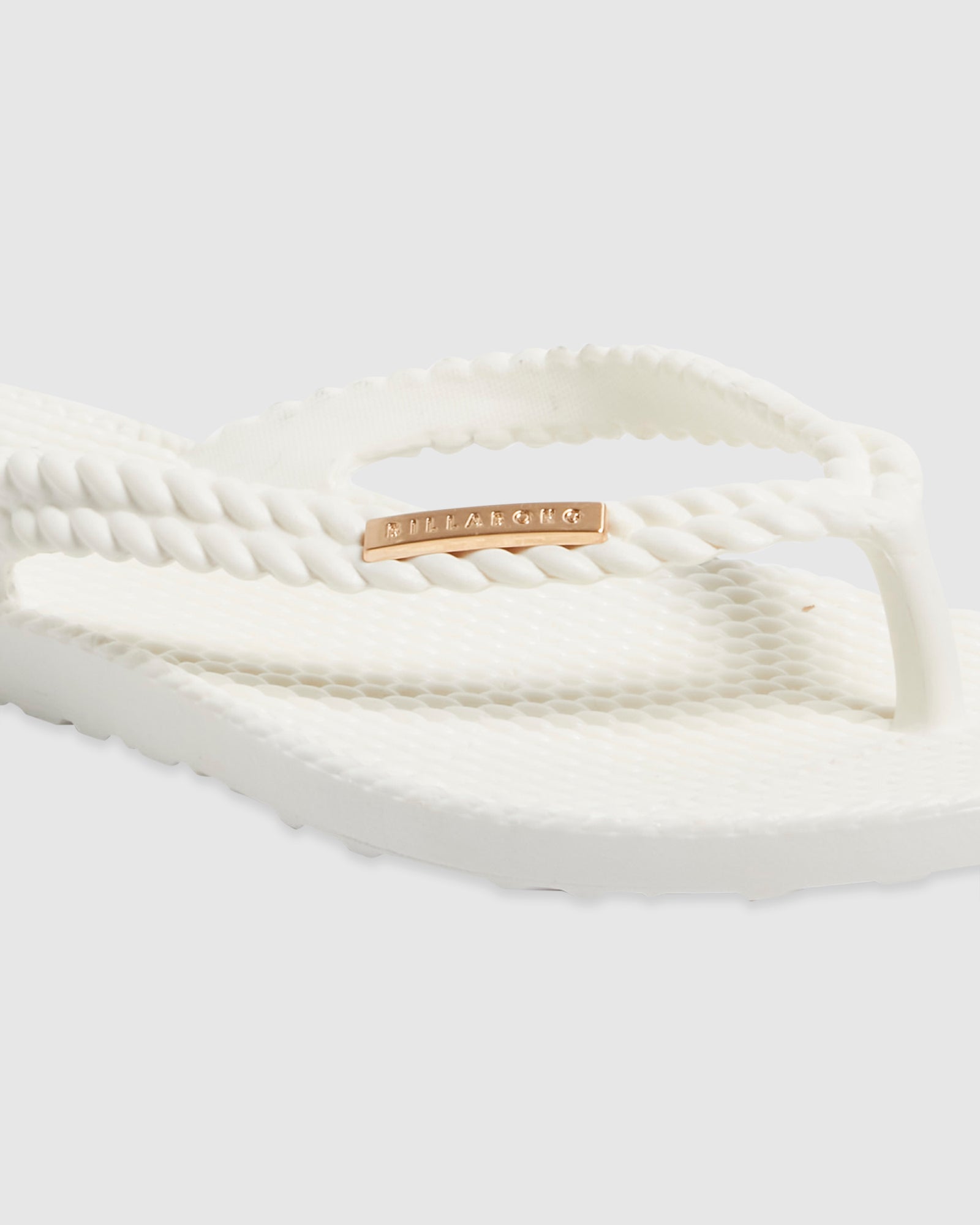 Womens Kick Back Solid Thongs