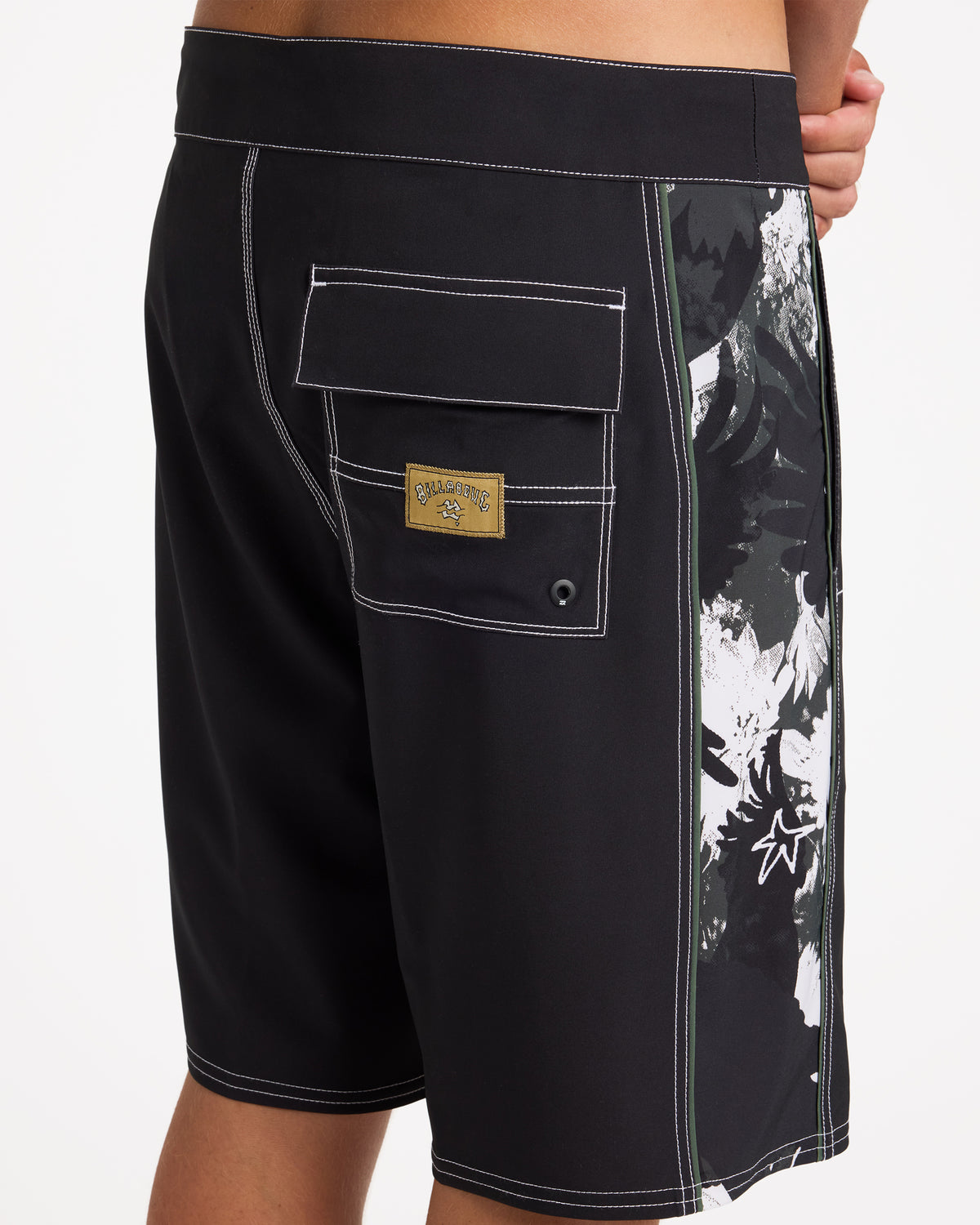 ubybs00238_billabong_blk_dtl1
