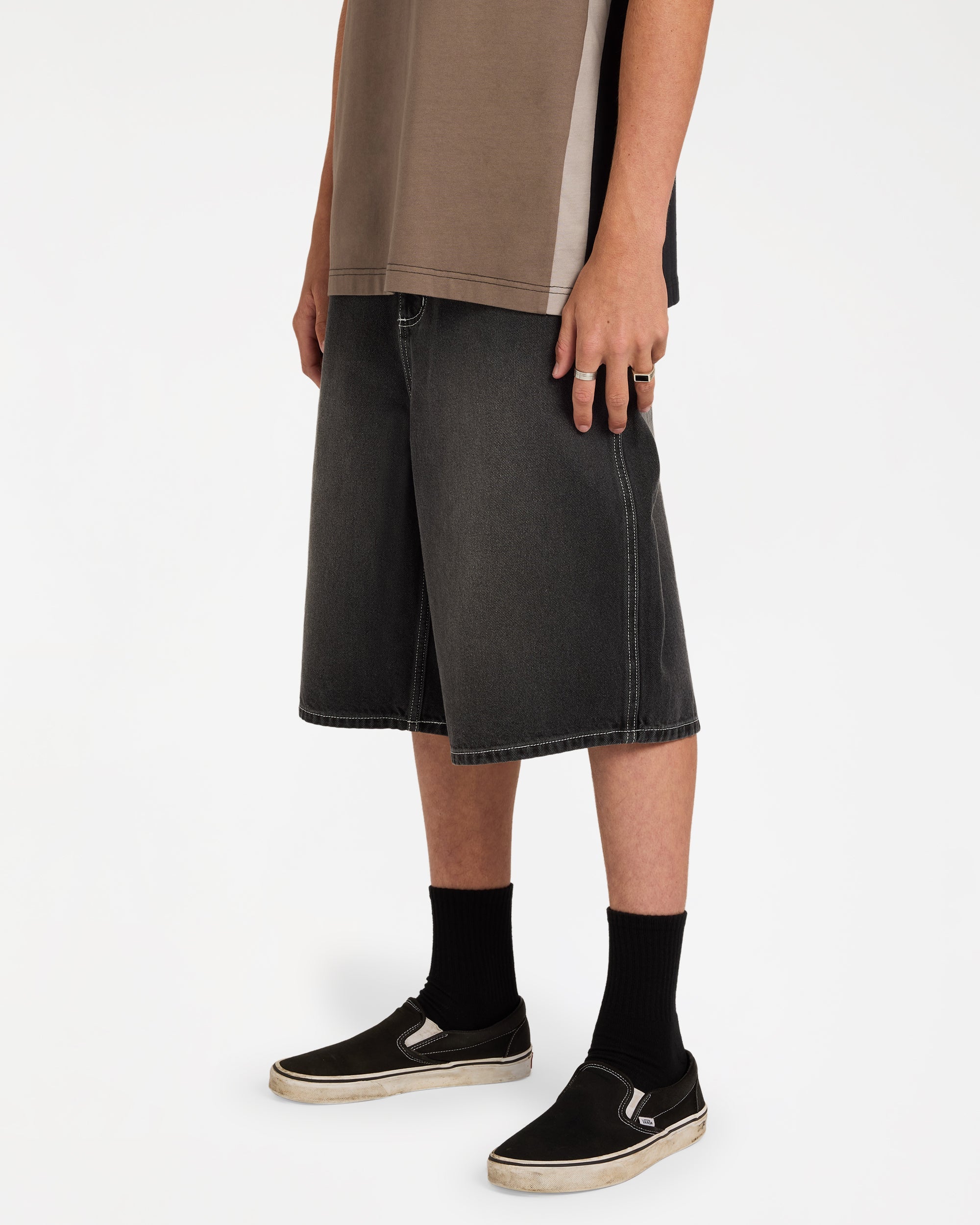 ubyds00103_billabong_blk_sd1