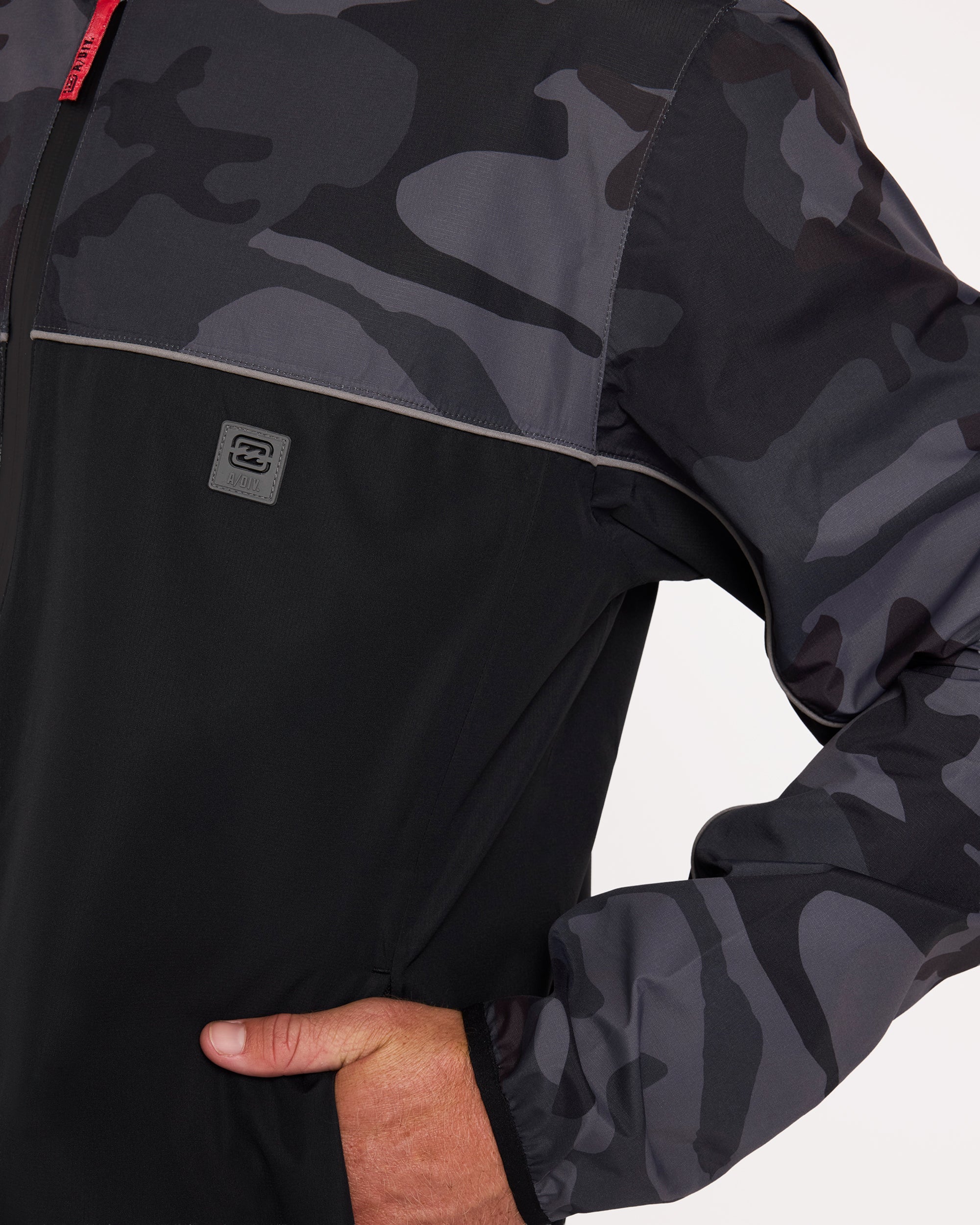 ubyjk00143_billabong_blk_dtl3