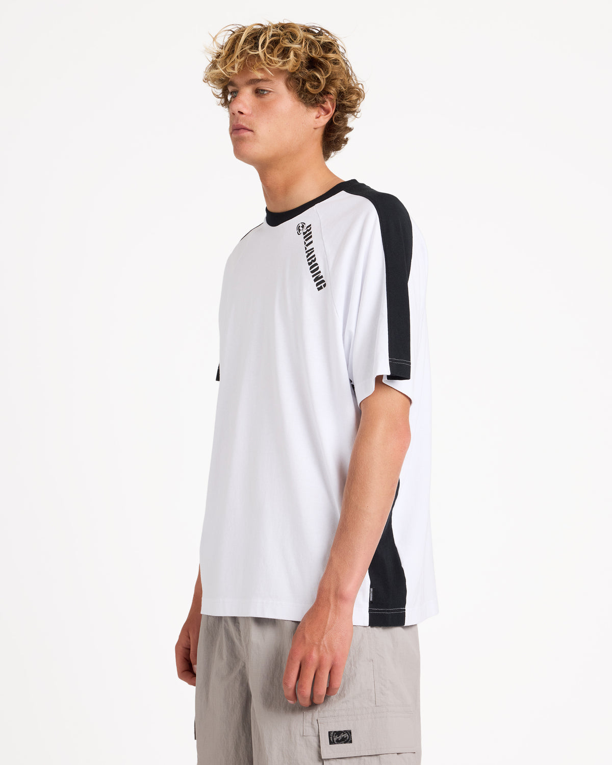 ubyzt00872_billabong_wht_sd1