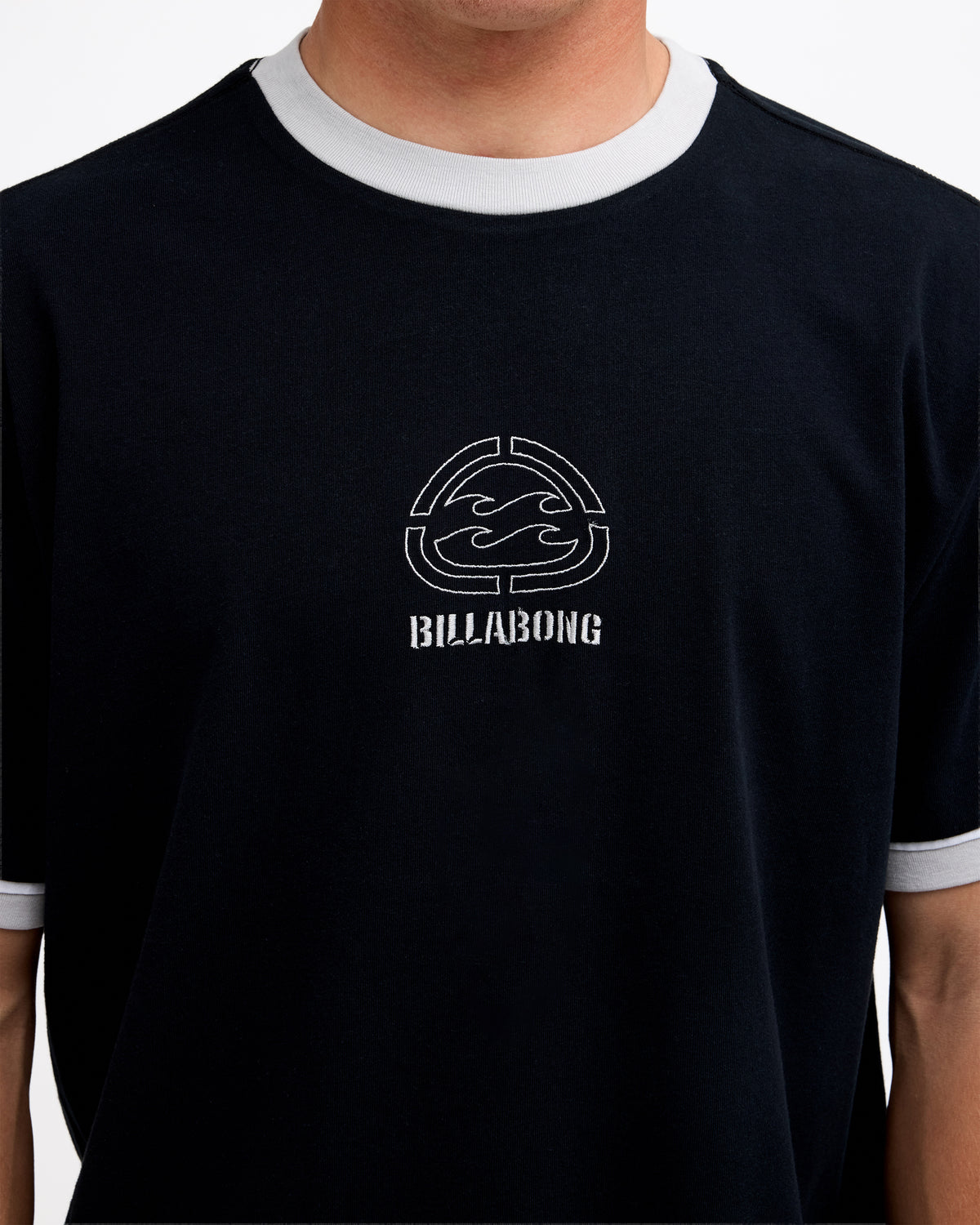 ubyzt00938_billabong_blk_dtl1